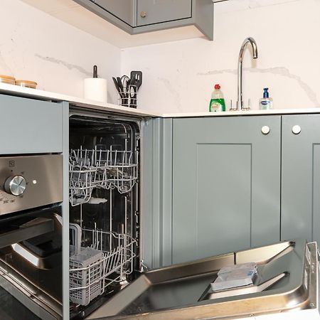 2-Bedroom Victorian Apartment In Kensington London Eksteriør bilde